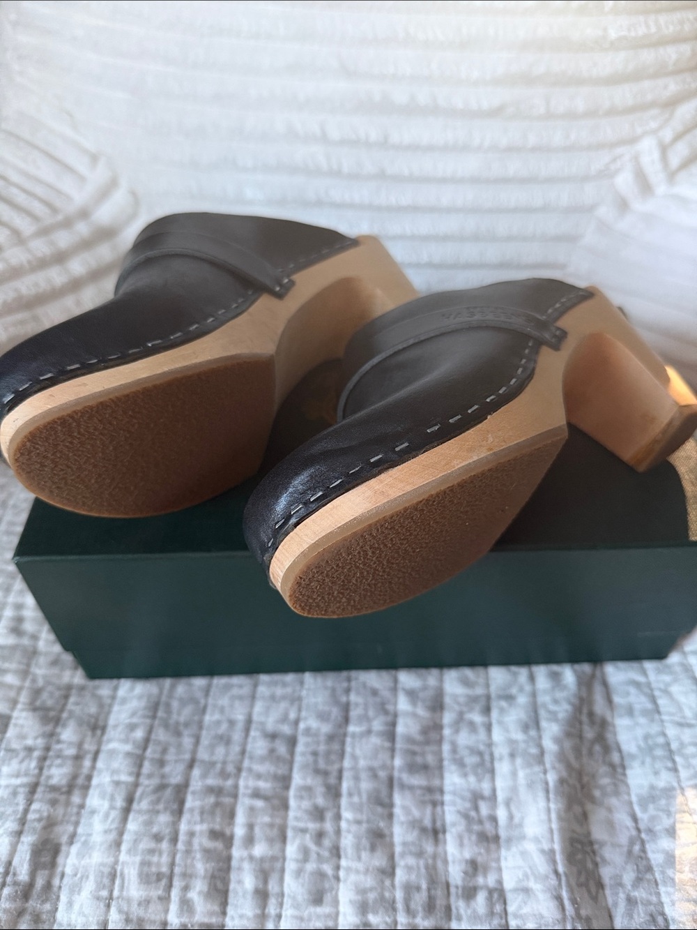 Swedish Hasbeens Black Leather Slide Clogs with Natural Wood Heel - Picture 4 of 4